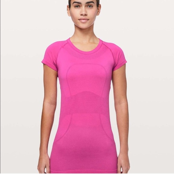 Lululemon swiftly t-shirt